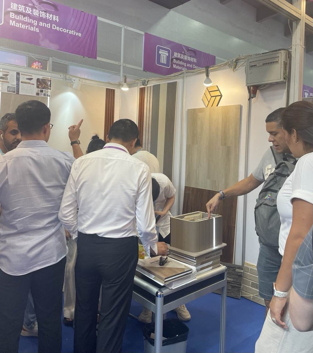 Authoe Spotlight on the Canton Fair